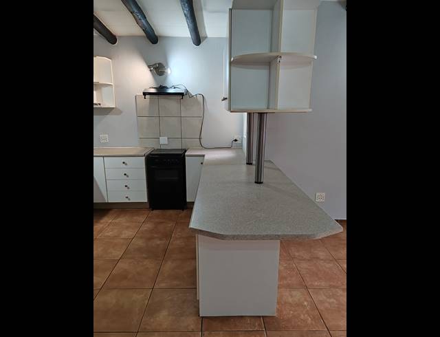 1 bed property to rent in GLEN MARAIS